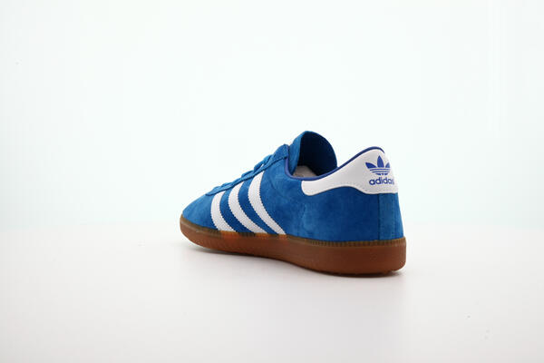 Bleu adidas 2024